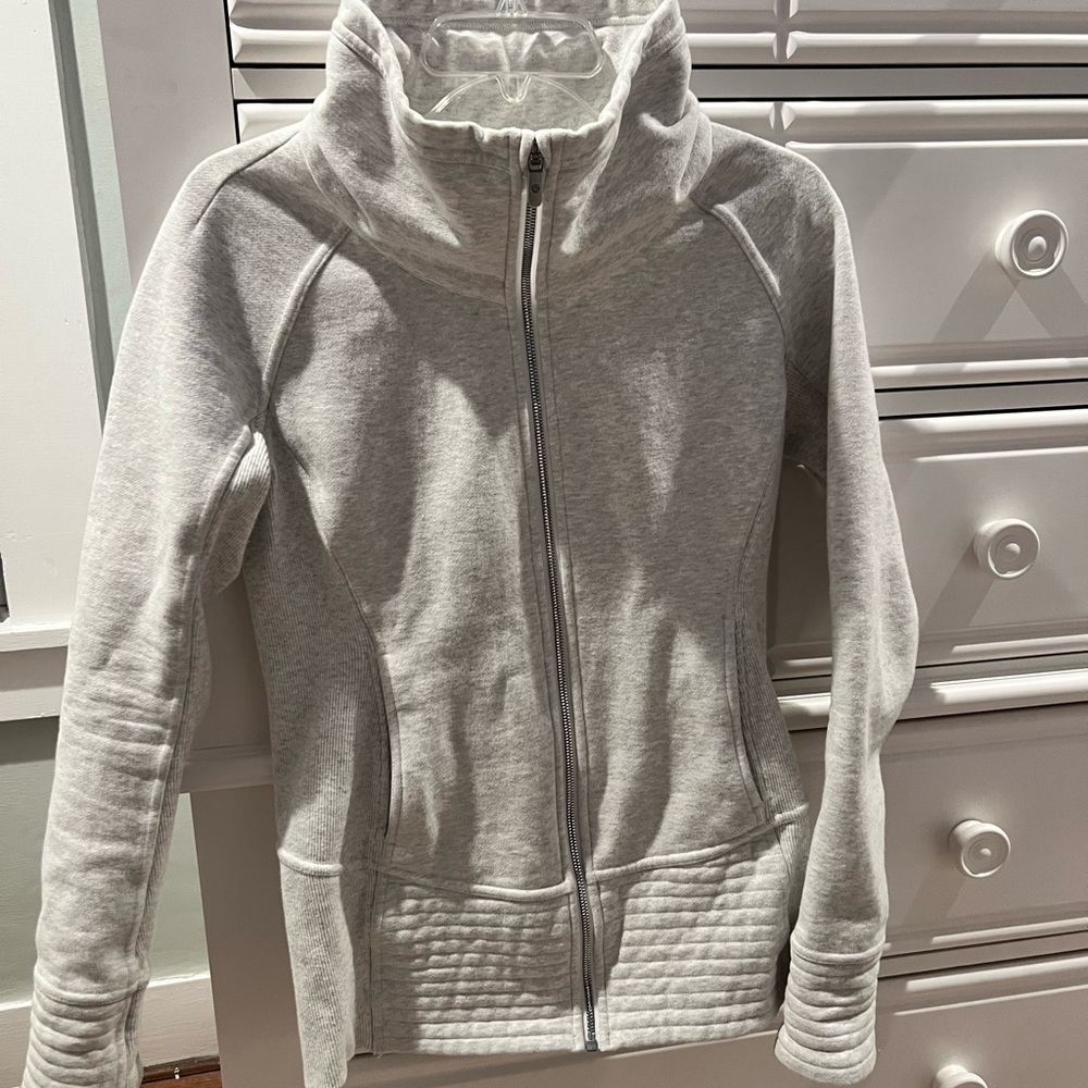 Lululemon hip length full zip up sweat shirt with cowl neck